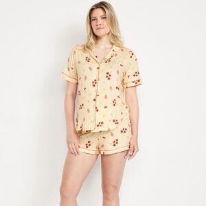 NWT! Old Navy Maternity Classic Pajama Short Set